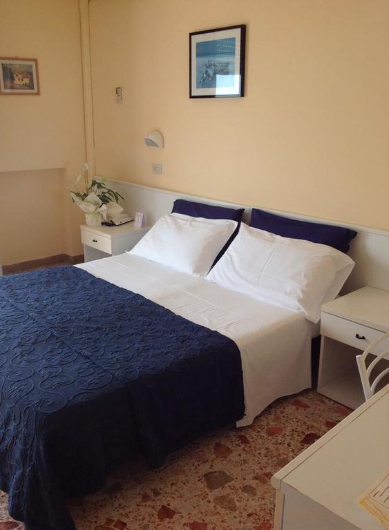 Hotel David Cesenatico Esterno foto